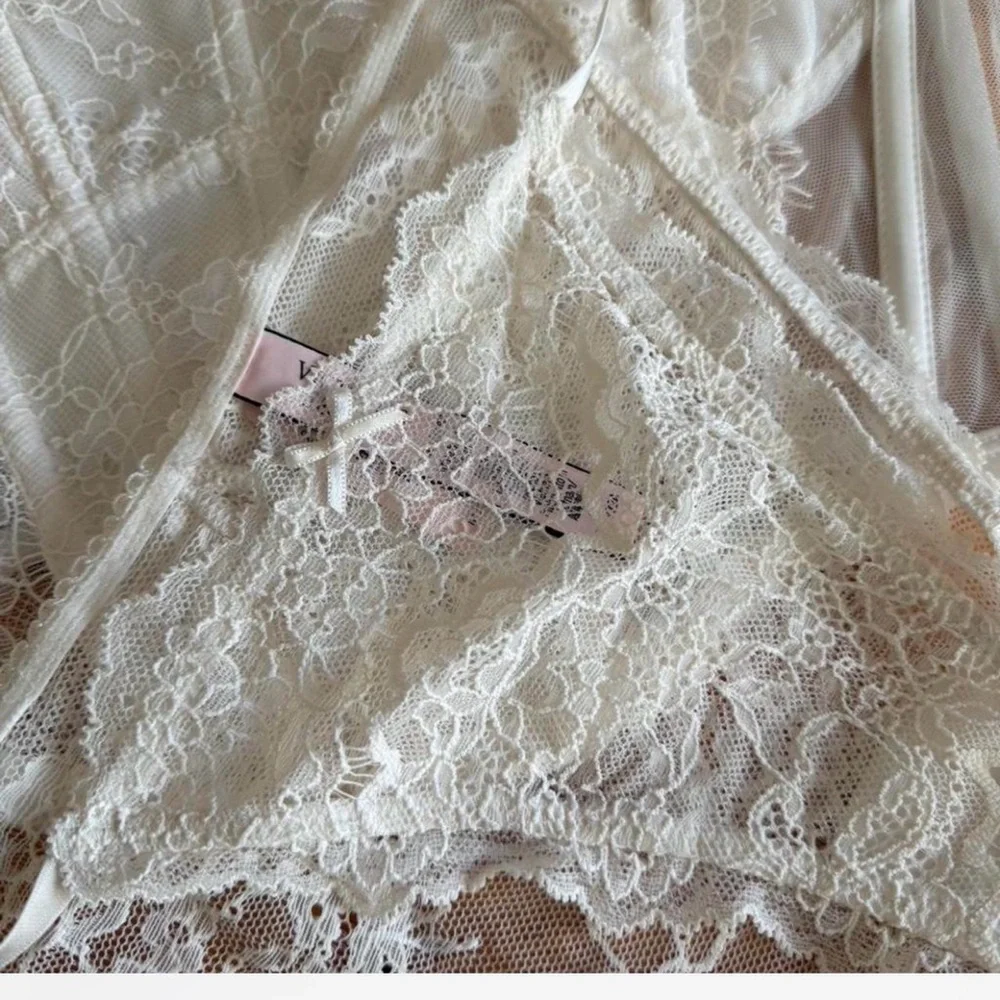 Victorias Secret DREAM ANGELS Unlined Bustier Corset Bra Cheeky Set White NWT - Picture 5 of 5